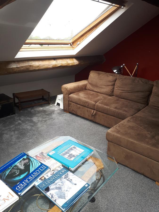Ty Glyndwr Bunkhouse, Bar And Cafe Hostel Caernarfon Buitenkant foto